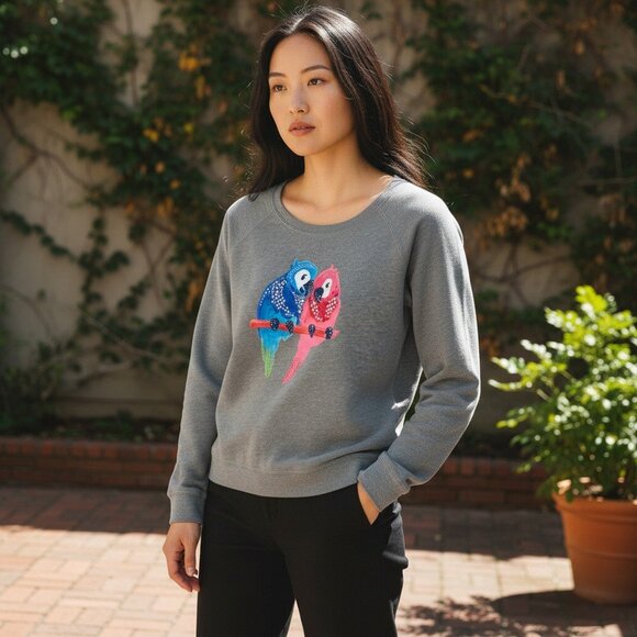 Hollister Gray Graphic Sweatshirt Parrot Design Medium - Picture 1 of 8